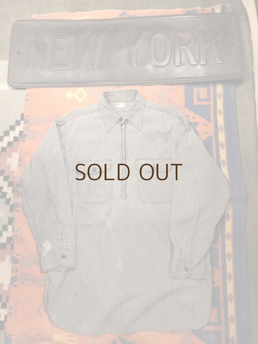 画像2: 40s Sturdy Oak  Black Chambray  Half Zip (2)